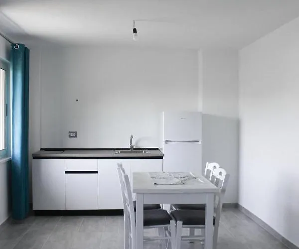 Apart-hotel Lumnik - Shengjin- & 3*