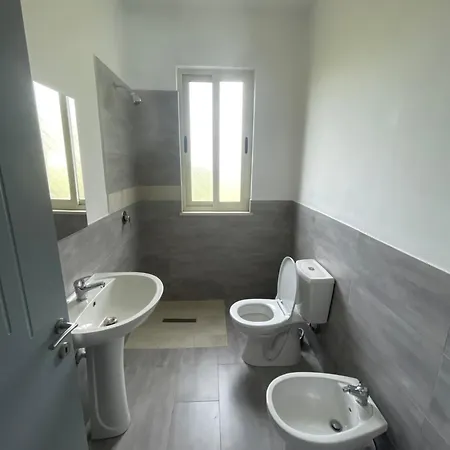 Lumnik - Shengjin- & Apartmanhotel