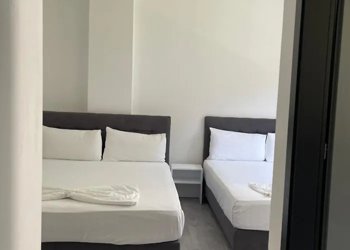 Lumnik - Shengjin- & アパートホテル