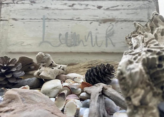 Lumnik - Shengjin- & アパートホテル